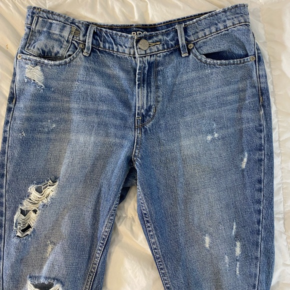 BDG Distressed Boyfriend Jeans - Picture 9 of 15
